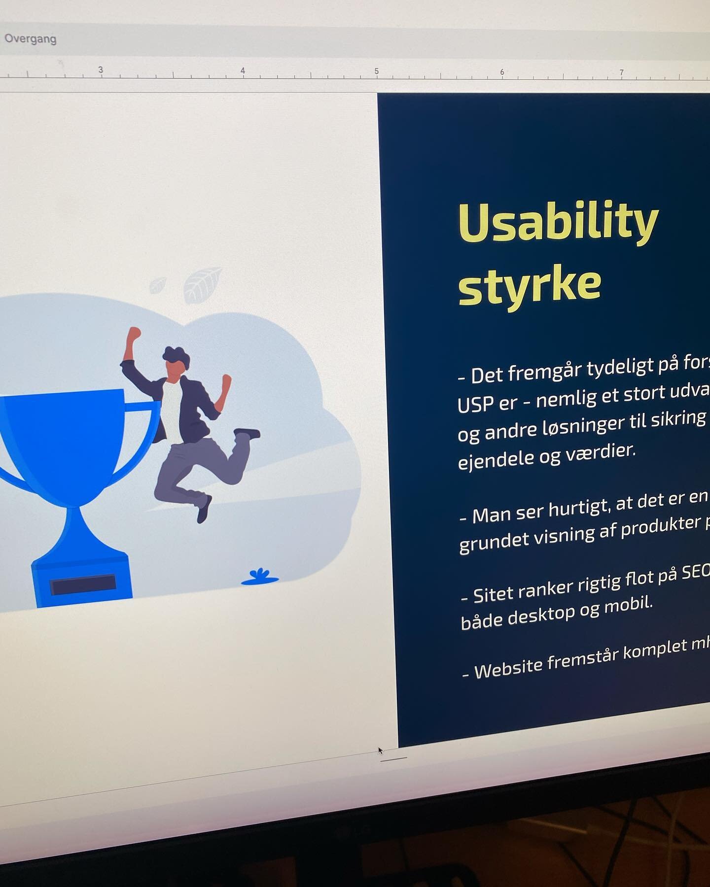 I denne uge sidder jeg og arbejder p&aring; en UX rapport. Er vild med variation - s&aring;dan er det vist at v&aelig;re kreativ n&oslash;rd 🤓

UI og UX har for mig altid h&aelig;ngt sammen og v&aelig;ret en del af designprocessen. Ved godt at UX og