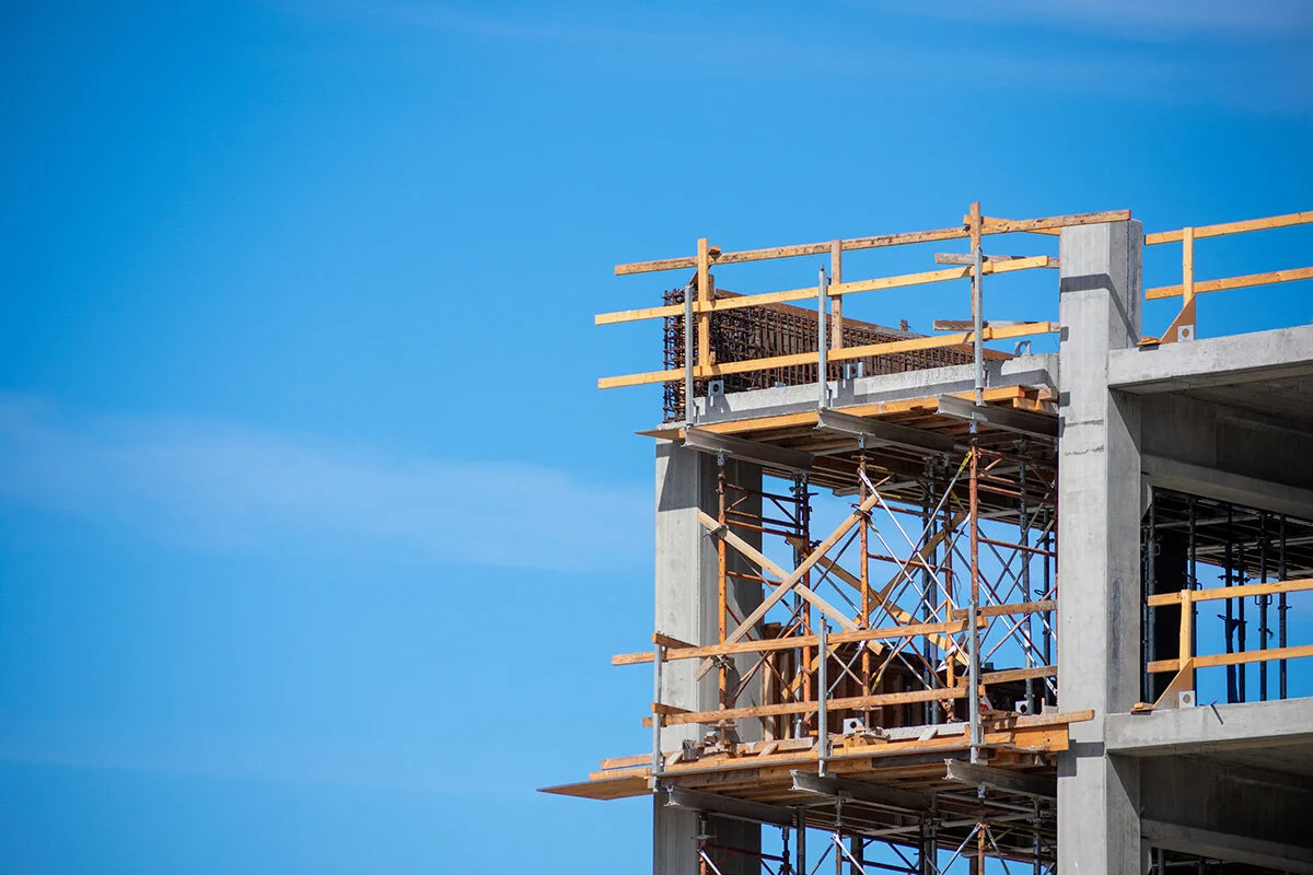 Guardrails in Construction Toolbox Talk — Friede & Associates