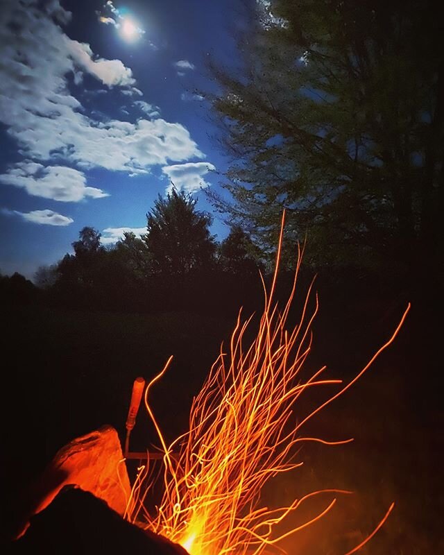 Sparks in the moonlight #campfire #playwithfire #sparks #fullmoon #moonlight #midnightsun #tombauerphotography #tomnair #contemporaryphotography