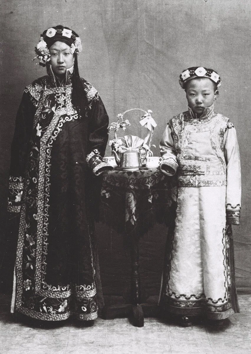  Two of Tokhtakjo’s daughters. Urga about 1917-18/CHI 
