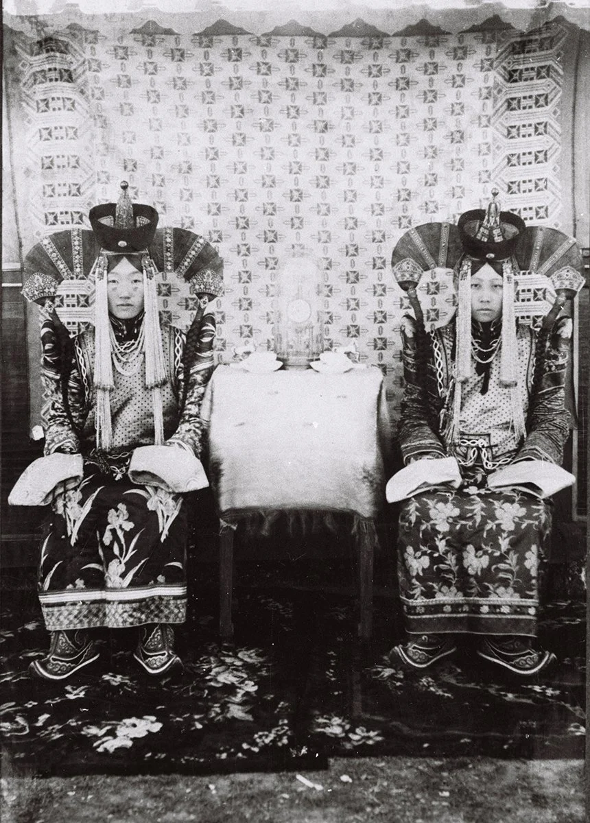  Mong. Princess &amp; another dressed up lady, about 1912/CHI 