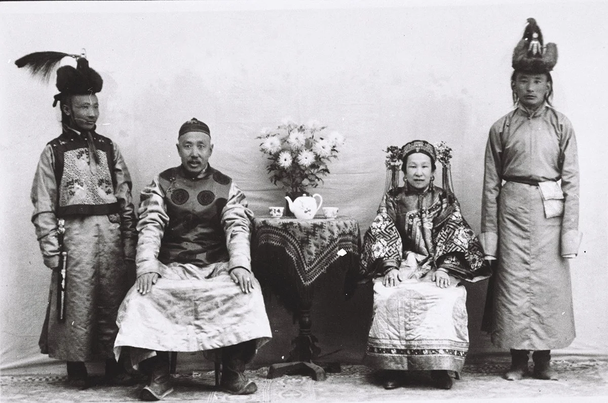 Mongolian princess &amp; two attandants. (Manchurians?), about 1920/CHI 