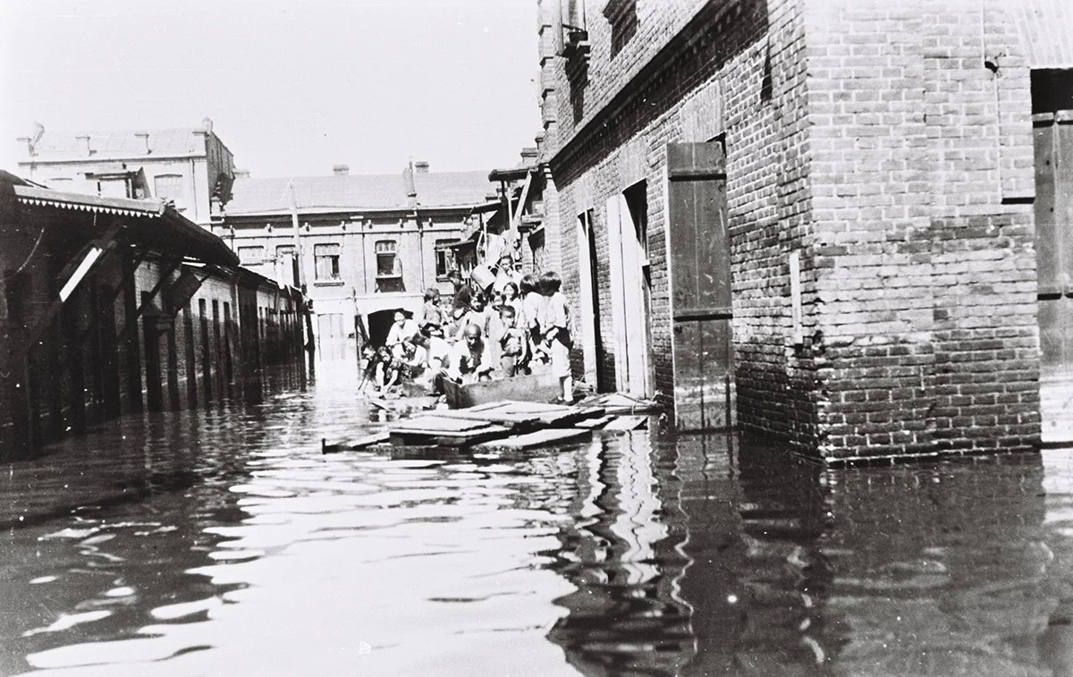  Views from the flood in Harbin, August 1932/Holmes 