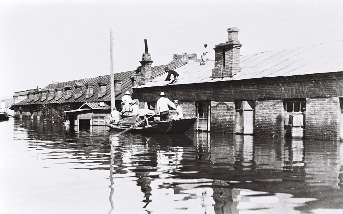  Views from the flood in Harbin, August 1932/Holmes 