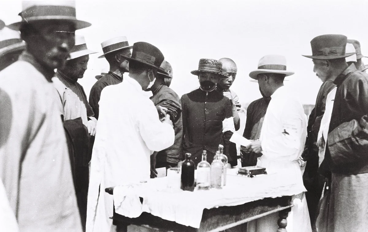  Jap. Doctors injecting Chinese arr fr. Native town, Harbin/Holmes 