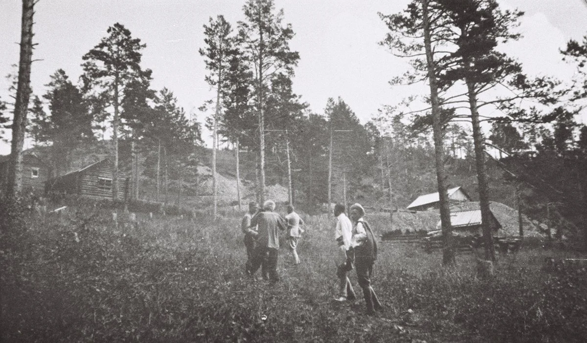  Party marching back from Kosloff’s tomb. Tsoen Mot, 3/9/25/OM 