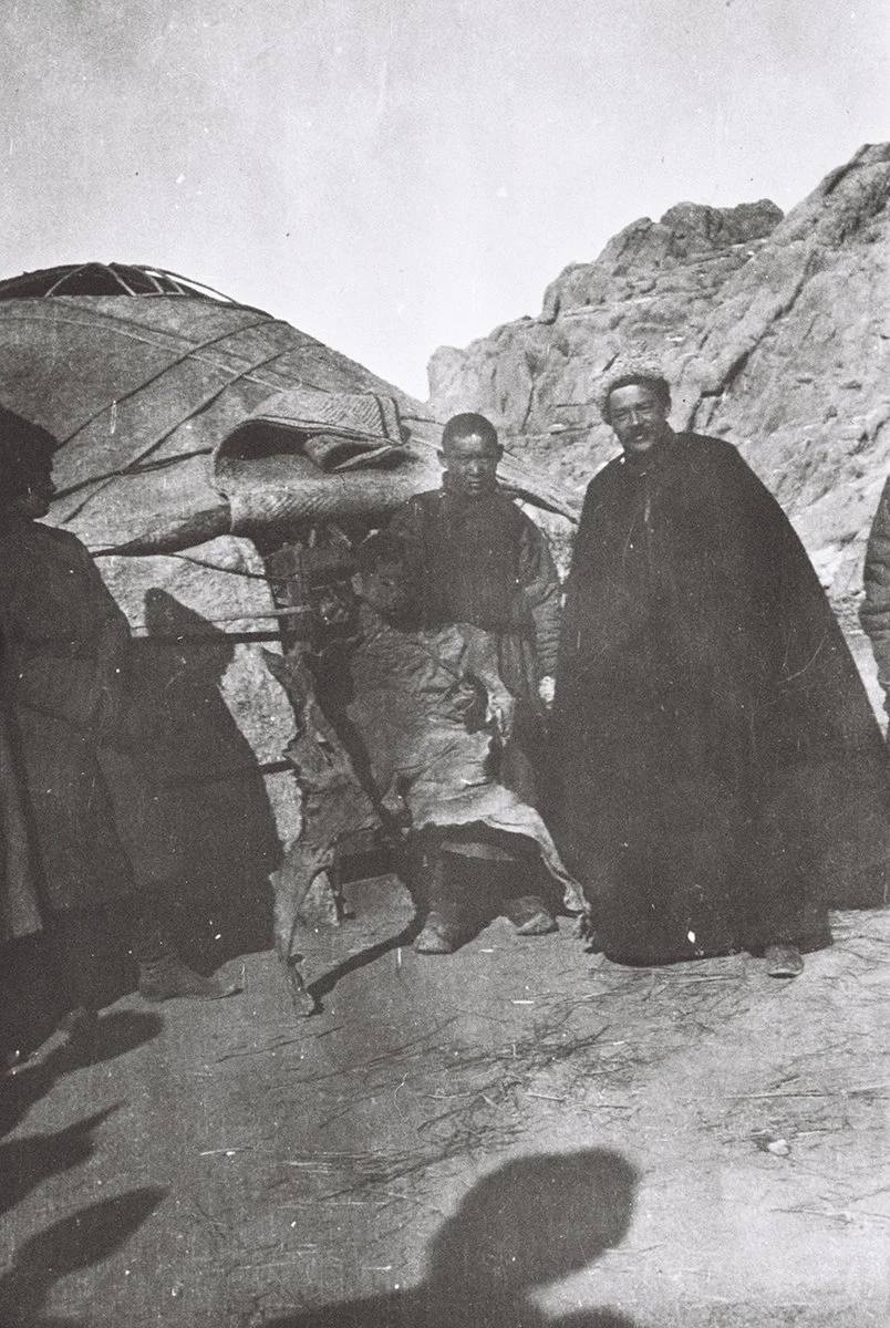  The above skin with a Mongol &amp; a Russ. officer/Russ officer 