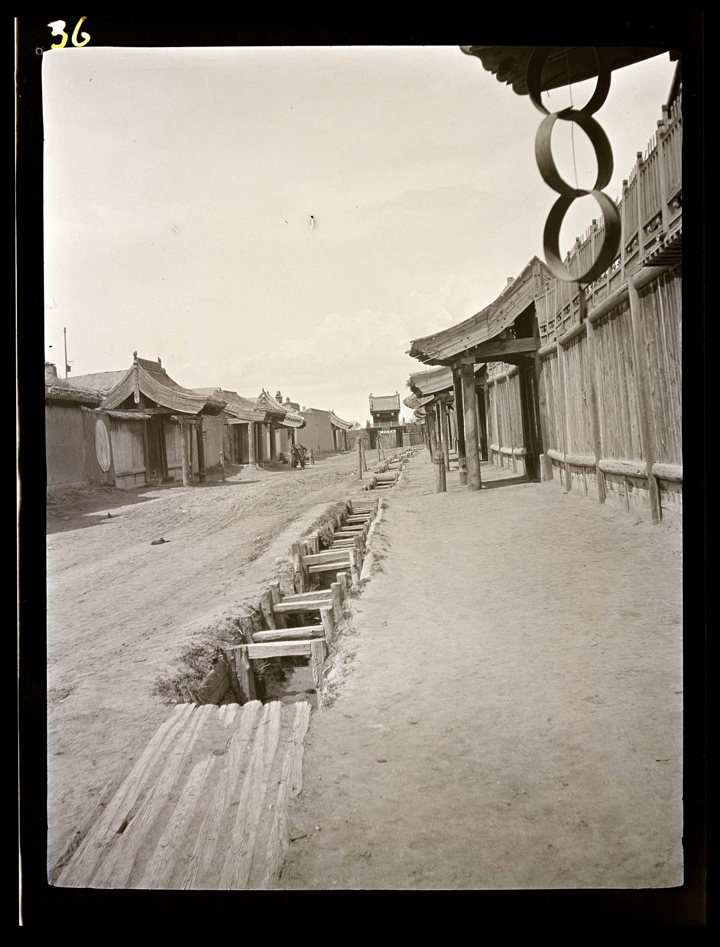 102 Street Maimaiching.jpg