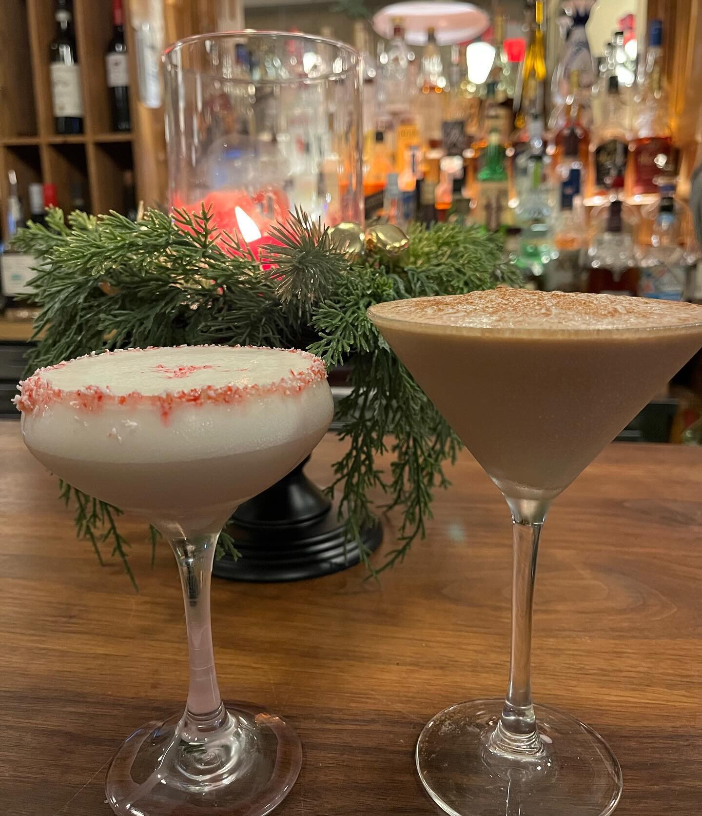 We&rsquo;ve just added two more festive Holiday Cocktails to the menu! 🎄

#christmas #christmasonlongisland #italianfood #holidaycocktails #ernestoseast