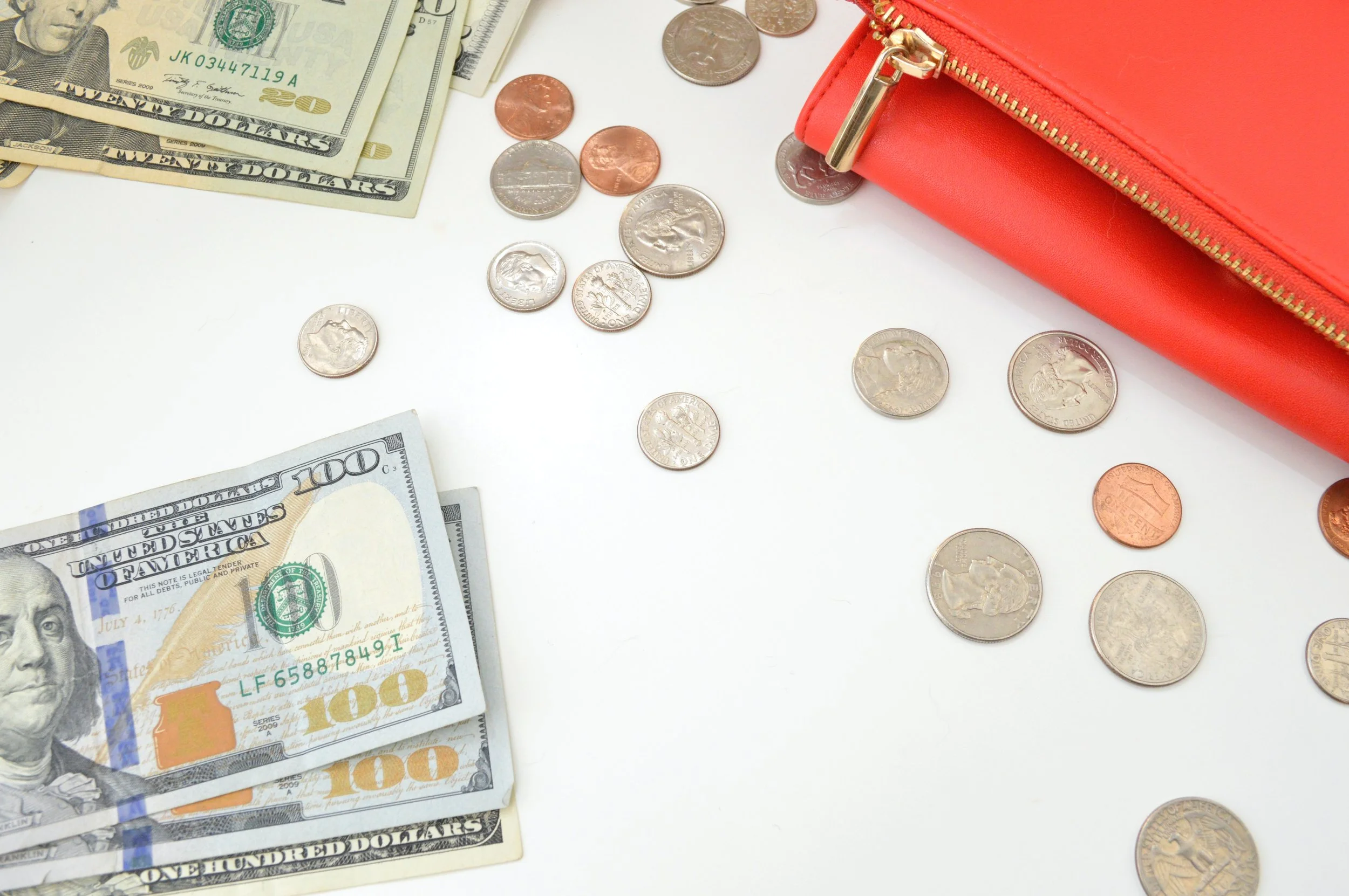 From Paycheck-to-Paycheck to Abundance: Your 30s Money Mindset Makeover