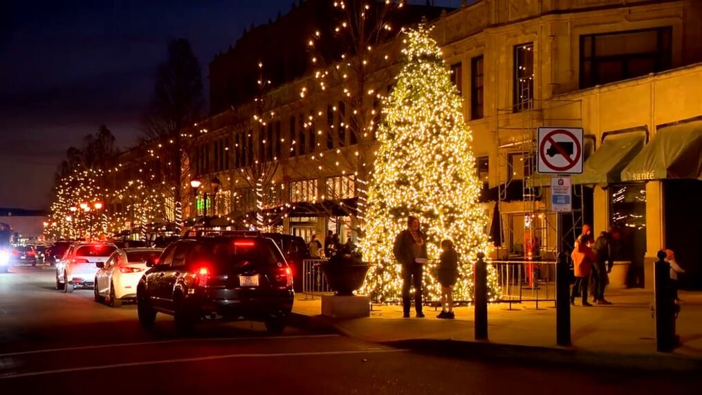 Spirit of the Christmas Tree | Valpo Restaurants Christmas Festival