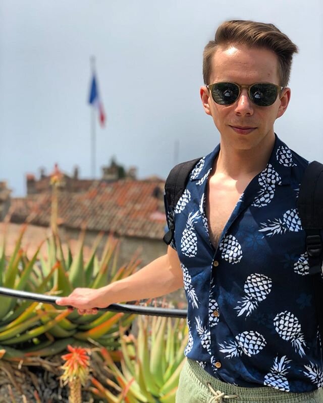 First time in France!
.
.
.
.
.
.
.
.
#sohappy #france #villefranche #ezefrance #dcl #travel #actor #singer #birthdaymonth