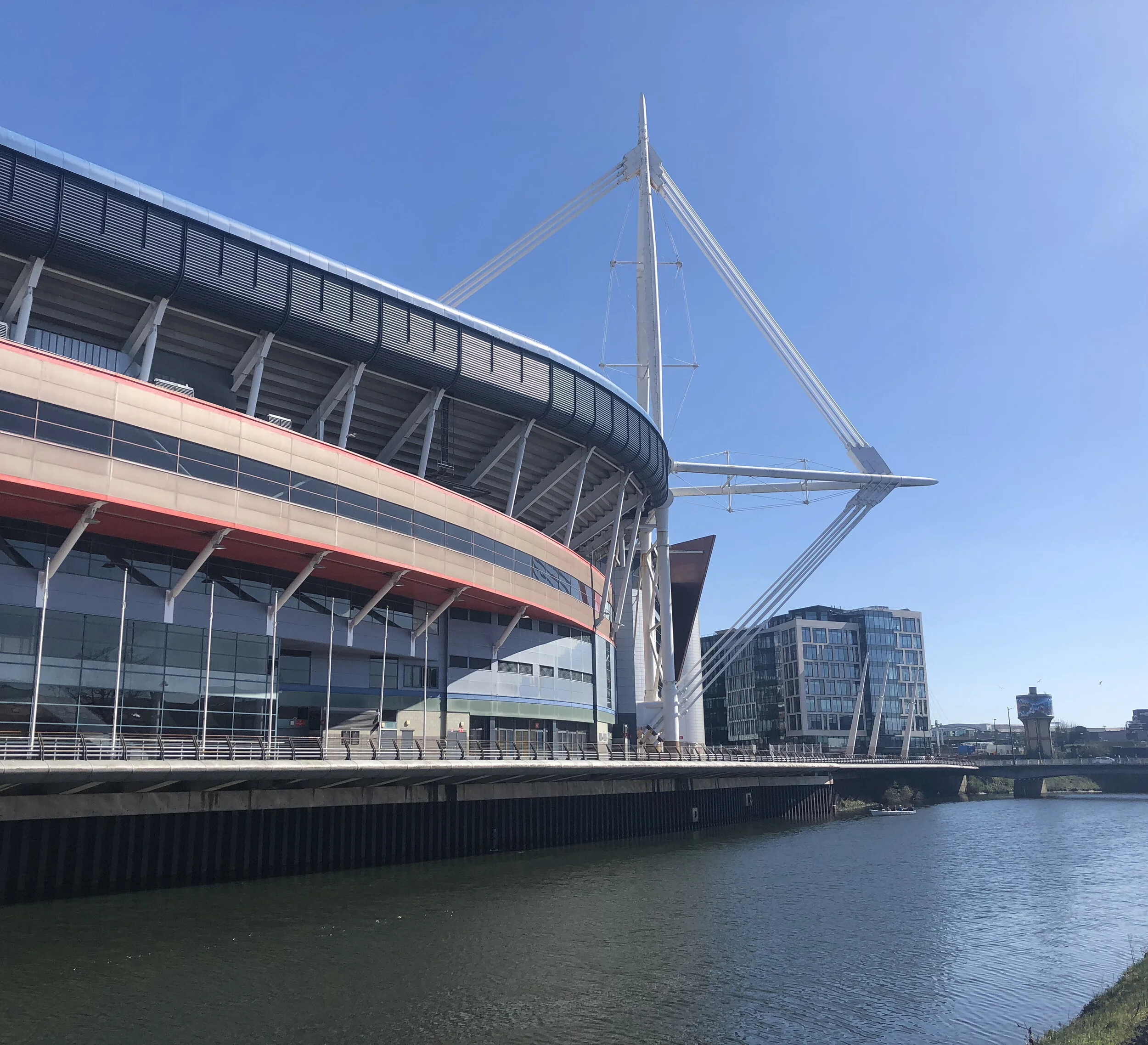 Millennium-stadium_cardiff.jpg