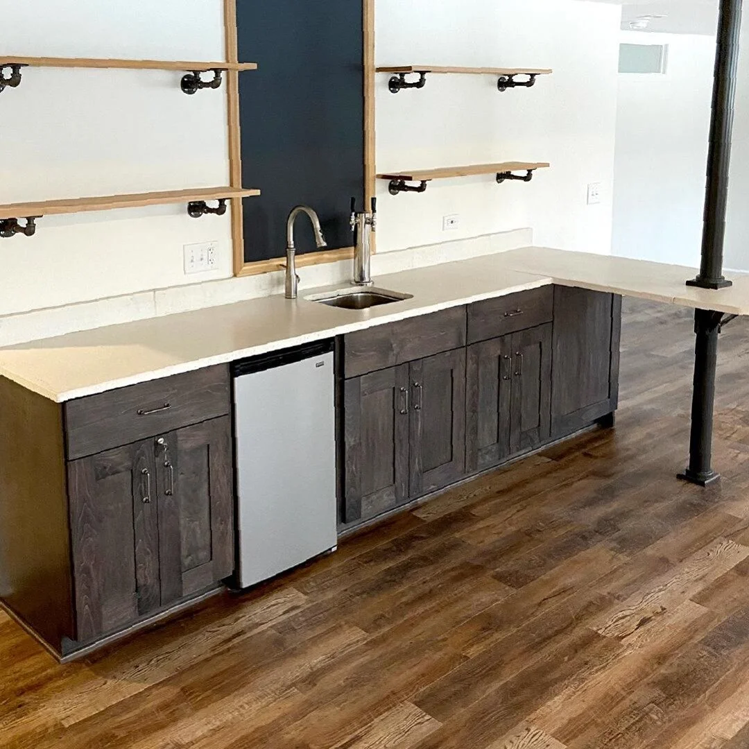 Unfinished basements are a big blank canvas. How would you paint your masterpiece? We love how this bar turned out &mdash; spectacular for unwinding.
.
.
.
.
.
#elevationcarpentry #carpentrycontractors #wednesdaywork #basementrenovation #homeremodeli