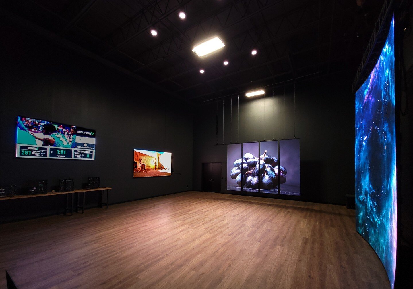 When investing in a premium LED video wall for your business, you should be able to see it in action first!

With our state-of-the-art showroom, you can see and touch every squareV product before you place an order. While you&rsquo;re here, you&rsquo