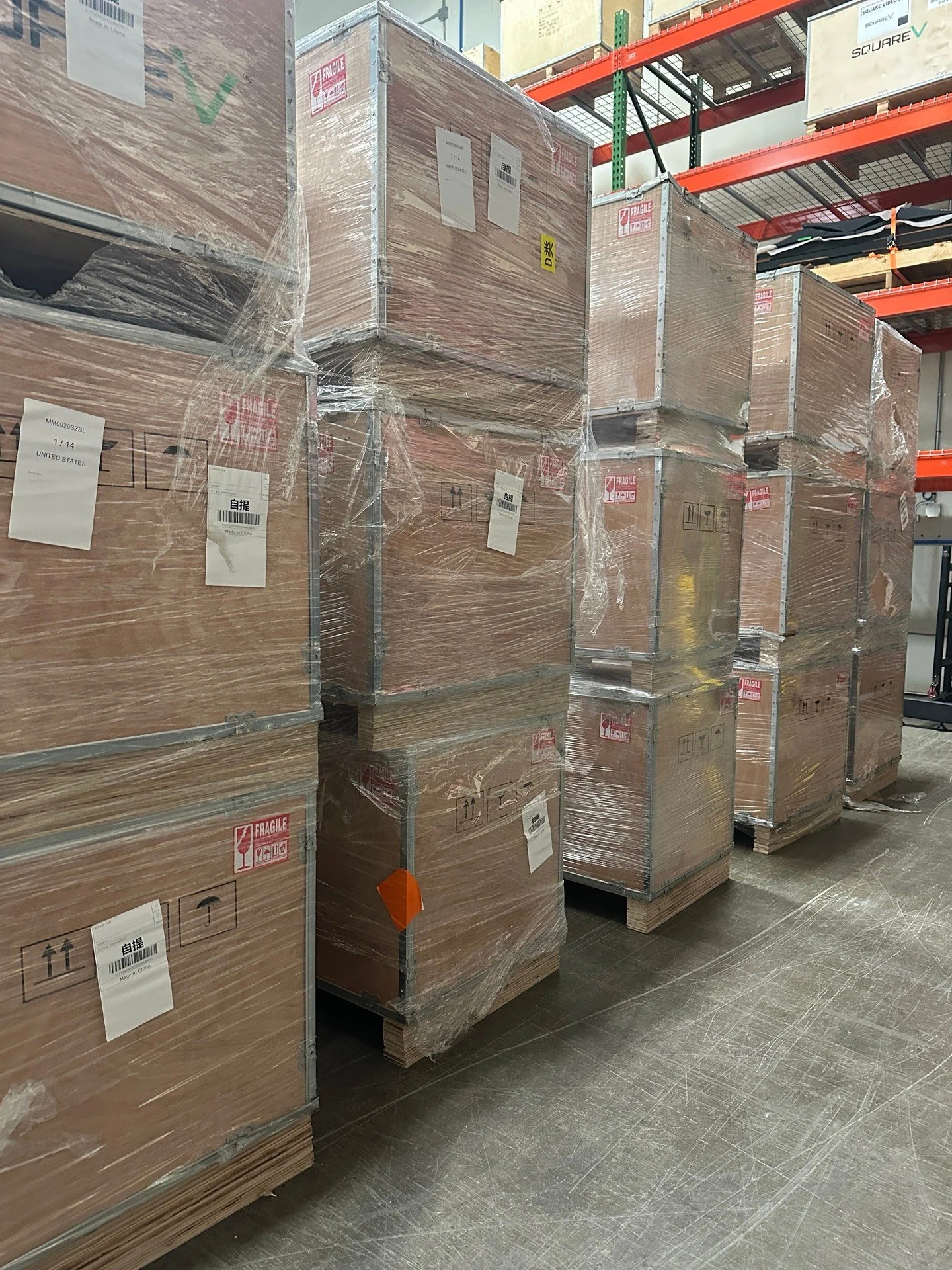 🚨 BIG NEWS! 🚨
Our Phos LED panels are officially in the U.S. and ready to ship TODAY.
Bright, reliable, and budget-friendly, Phos gives you pro-level LED quality backed by squareV&rsquo;s  expertise. Perfect for events, installs, and any space that