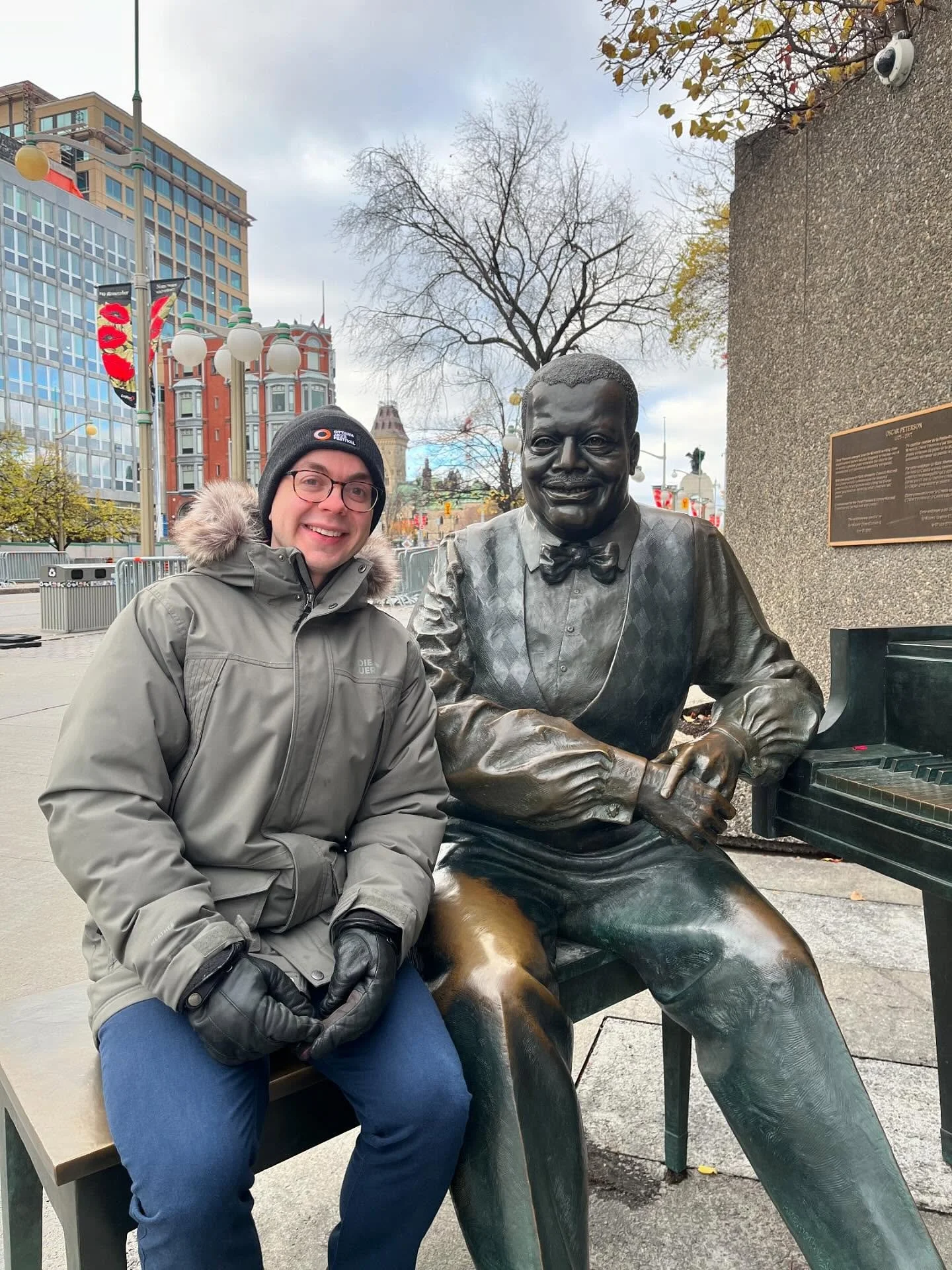 Hanging out with @oscarpetersonofficial 🎹 🎶 ⭐️ 

Always an essential visit for me when I&rsquo;m in Ottawa! Thanks to everyone who came to my City Lights album release show last night. It was a pleasure bringing the music to you, and I can&rsquo;t 