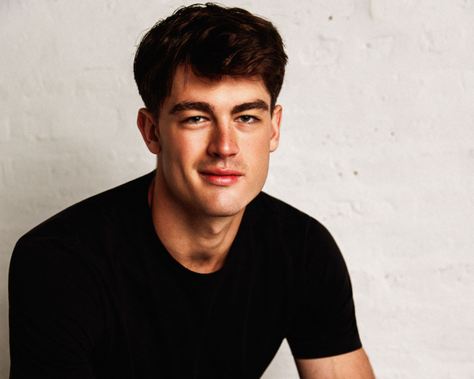 Headshots for Men in Naperville and Chicago: What to Wear, What to Expect, and Why You'll Actually Like Them