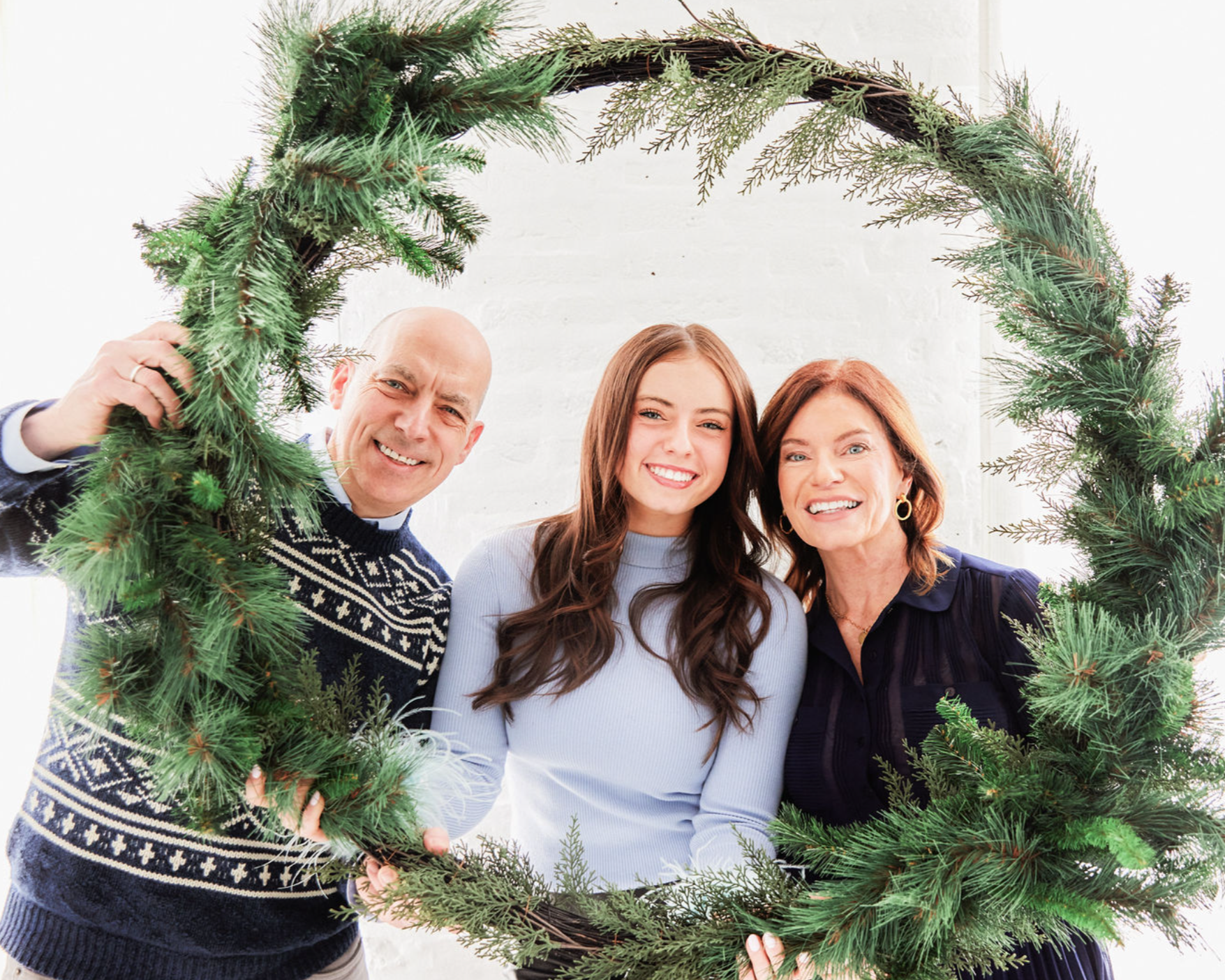 What to Wear for Christmas Portraits: Three Looks That Work on Our Naperville Set