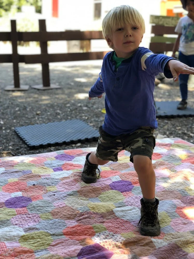 In English &amp; Spanish: Day 4: Farm Animal Yoga