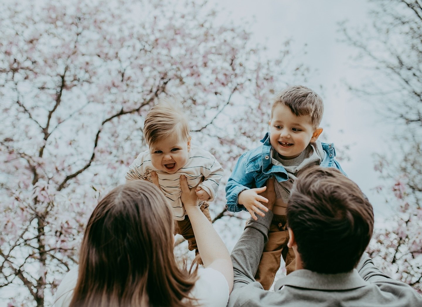 I had so much fun photographing all the lovely families who joined me for my Spring Minis this past weekend, including some who have been with me since the beginning. It&rsquo;s been a joy witnessing your children grow in front of my camera lens over
