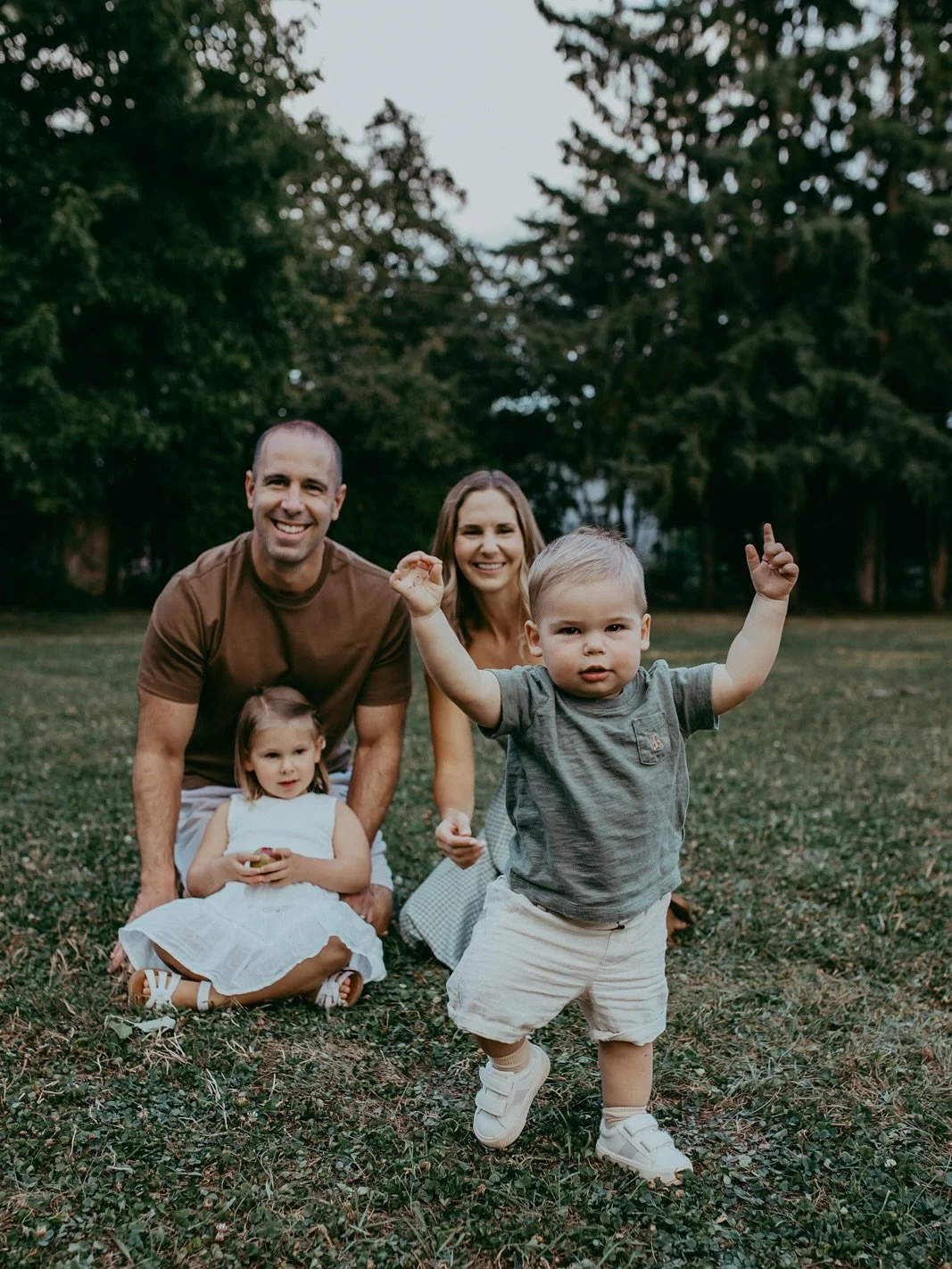 October really snuck up on me&hellip;work is in full swing, and my side hustle seems to be chauffeuring kids from one activity to the next 🙃 Anyone else juggling the same?

-&mdash;&mdash;

#ottawalifestylephotographer&nbsp;#ottawaphotographer&nbsp;