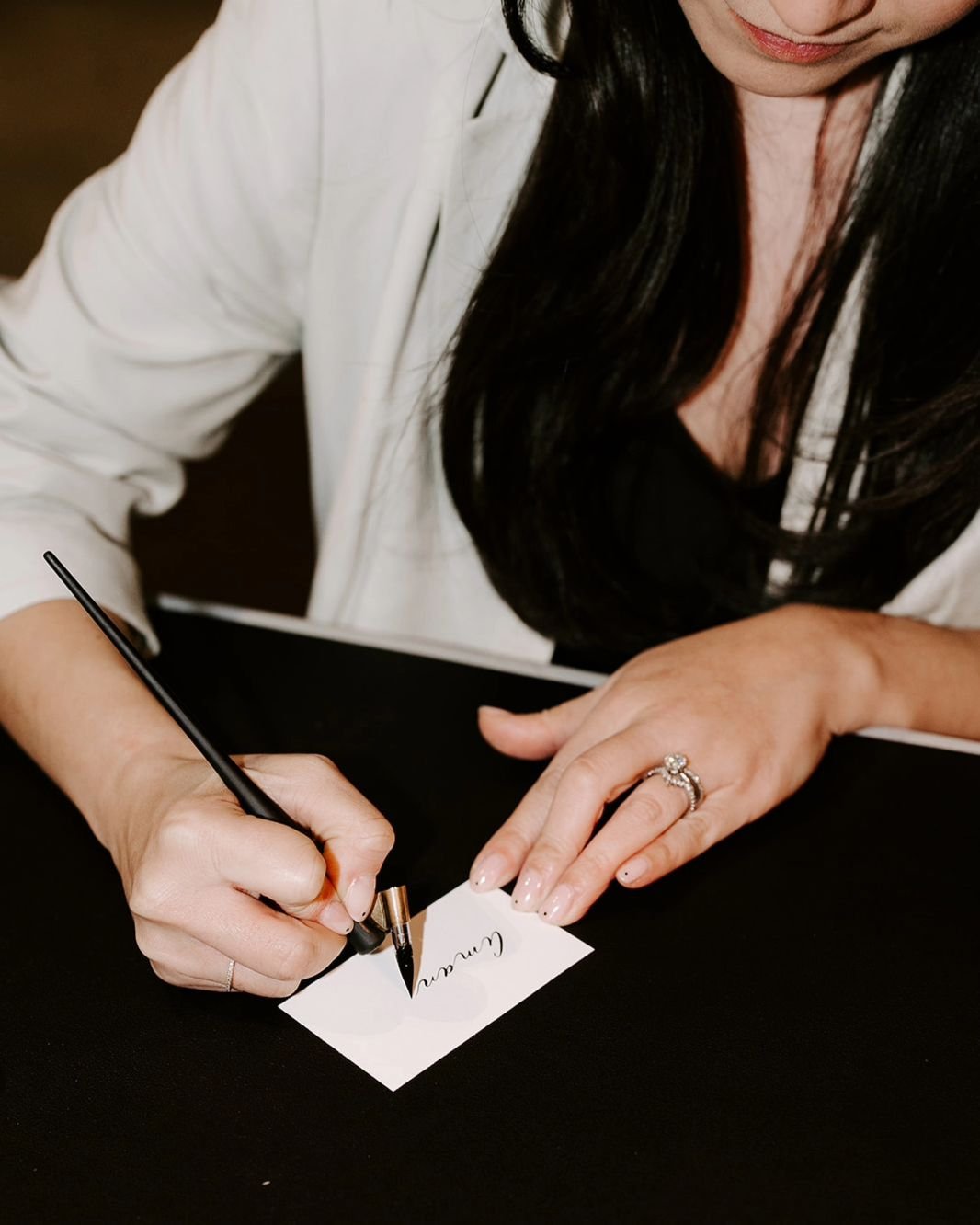 Back to when I calligraphed live for @thetravelingteeevents at @thevenuesatthefactory earlier this year. 

You truly turned this place into a total vibe! Think luxury, industrial meet Queens Gambit. 🖤♟️

Waited patiently for these images, and it was