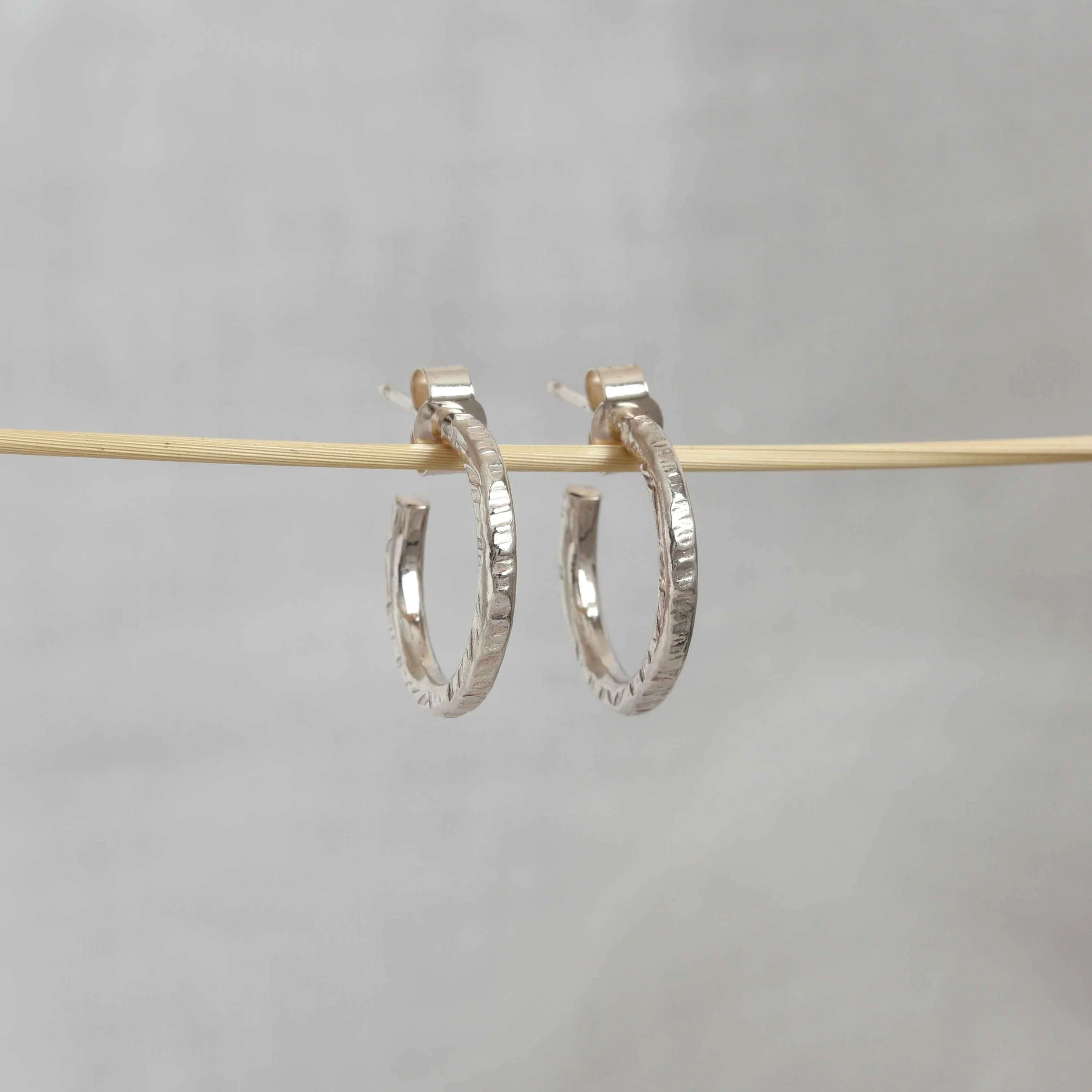 Linear Every Hoops silver.jpg