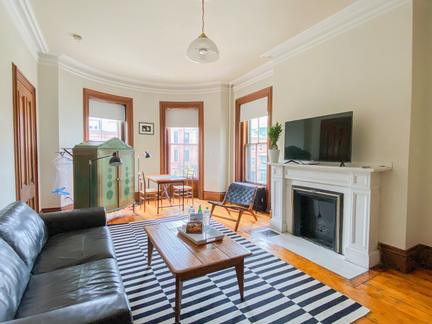 6 Ways Short Term Rental Hosts Can Enhance Guest Safety Protocols 