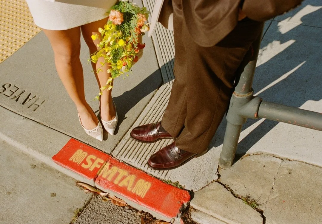 @sfmta_muni is such a special part of getting around San Francisco and Ashli works in public transit, so I was jazzed when they suggested hopping on the bus around the City after their elopement at City Hall. Here&rsquo;s a few on film. 🚌

#sfmuni