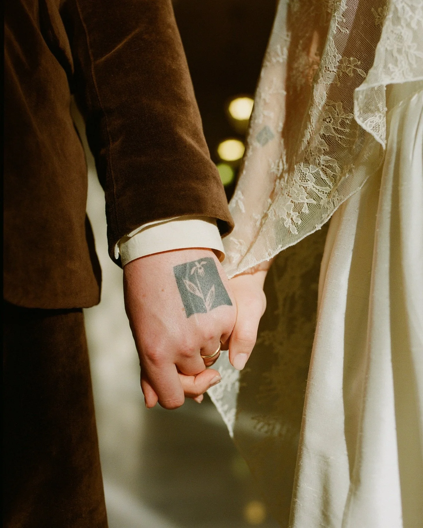 A few more from Katherine &amp; Eoin&rsquo;s sweet City Hall elopement last month. 🌷