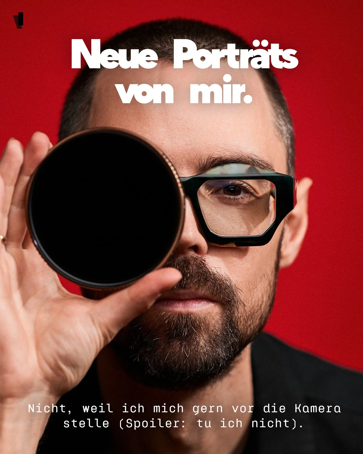 Neue Portr&auml;ts�von mir.

Nicht, weil ich mich gerne vor die Kamera stelle (Spoiler: tu ich nicht).
Sondern weil ich weiss, wie stark der Effekt guter Bilder ist.
Also: Augen zu/auf, Prozess an.

Alle Fotos sind auf meiner Webseite!