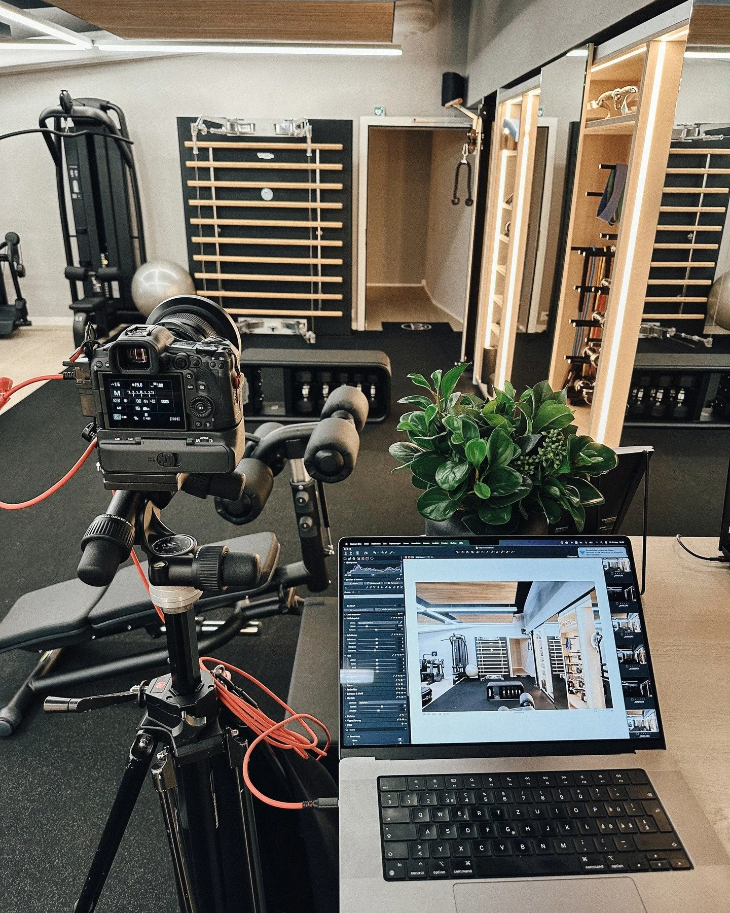 Kalorienfrei:

Meine Innenaufnahmen des @worldofbonnie.ch f&uuml;r @burkard_design 💪