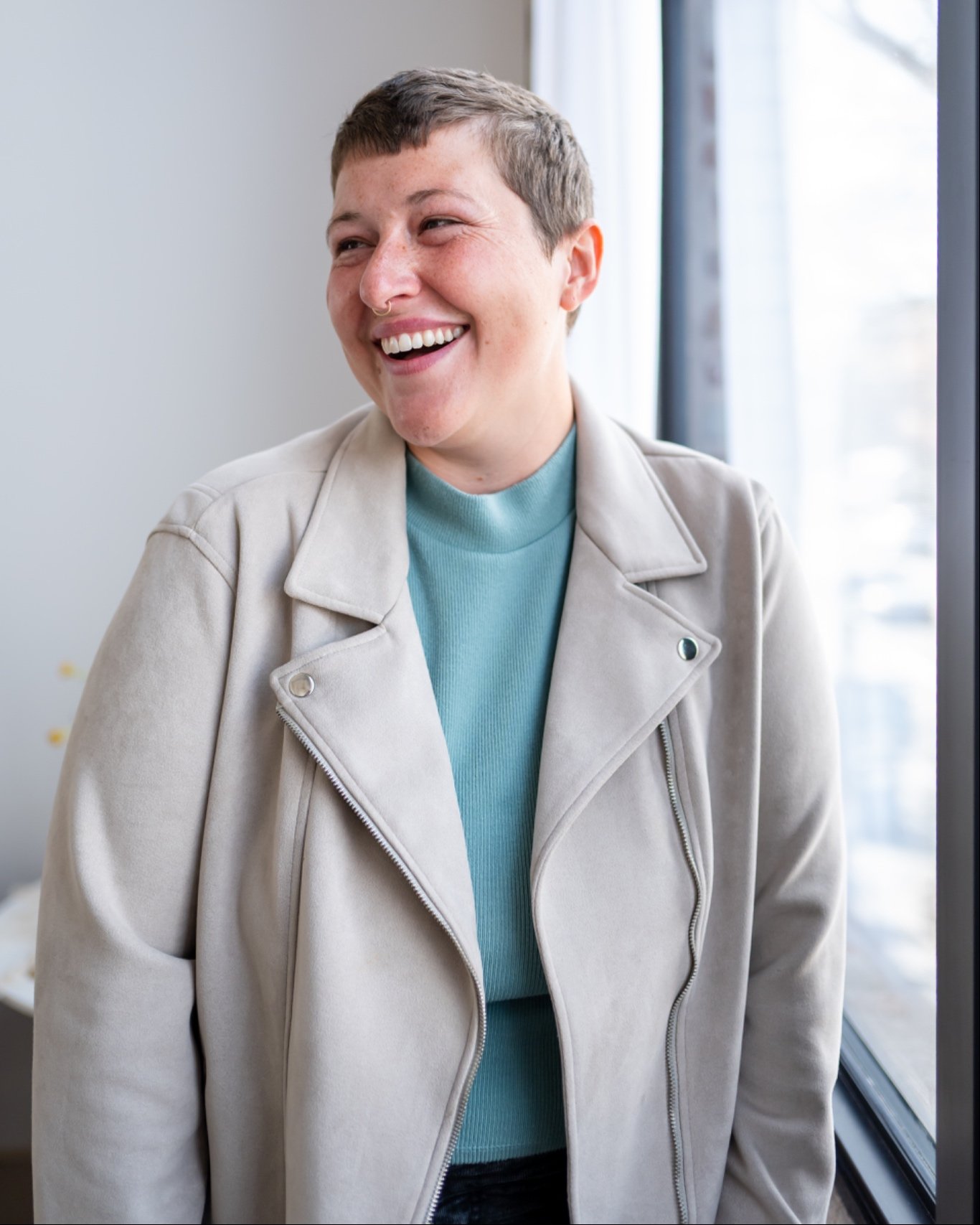 Reminder - Your Lunch Hour Headshot is this week! 

Join us Wednesday, June 3rd for Lunch Hour Headshots. Drop-ins welcome, DM if you&rsquo;d prefer an assigned time.

⏰ 12:30-1:30pm (Always the first Wednesday of each month)
📸 10-15 minute session
