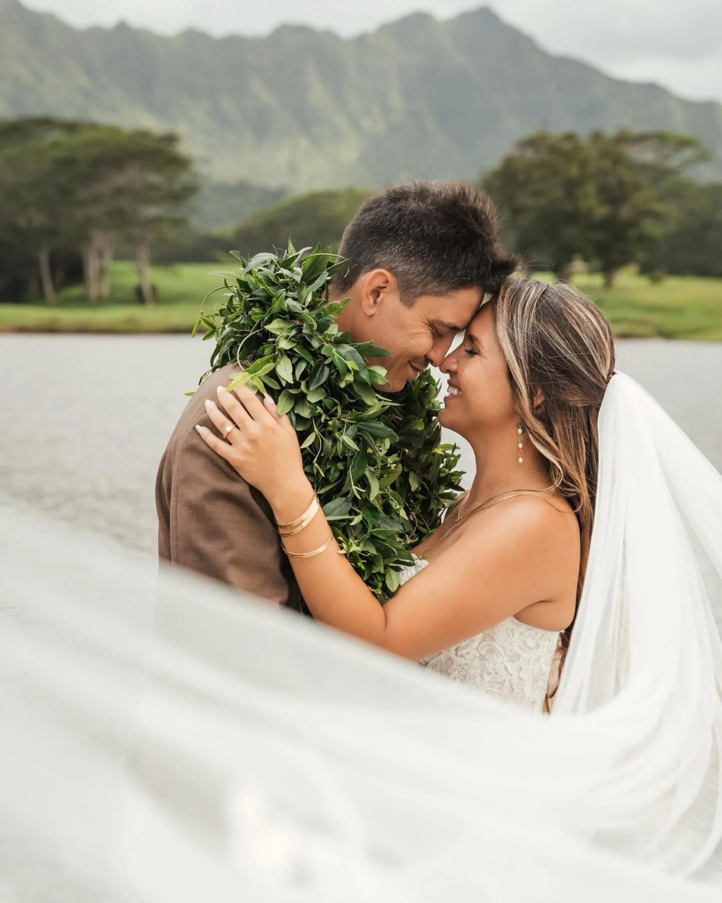 In the beautiful hills of Kīlauea, this wedding was full of love, beauty and nature&rsquo;s elegance. From the brides flowing dress to the stunning floral arrangements, every detail felt perfectly in harmony with the landscape. So grateful to capture