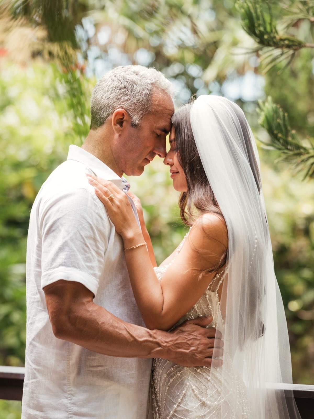 Golden light, ocean breeze, and Kauai magic in the air for this special couple

Bookings and inquiries at www.ikaika.photo 
.
.
.
.
.
#weddingphotography #weddingphotographer #kauaiphotograher #kauaiphotography #hawaiiphotographer hawaiiphotography k