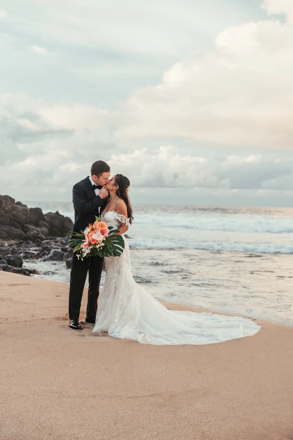 Kauai Wedding photography Na Aina Kai Ikaika Pidot Kauai Wedding