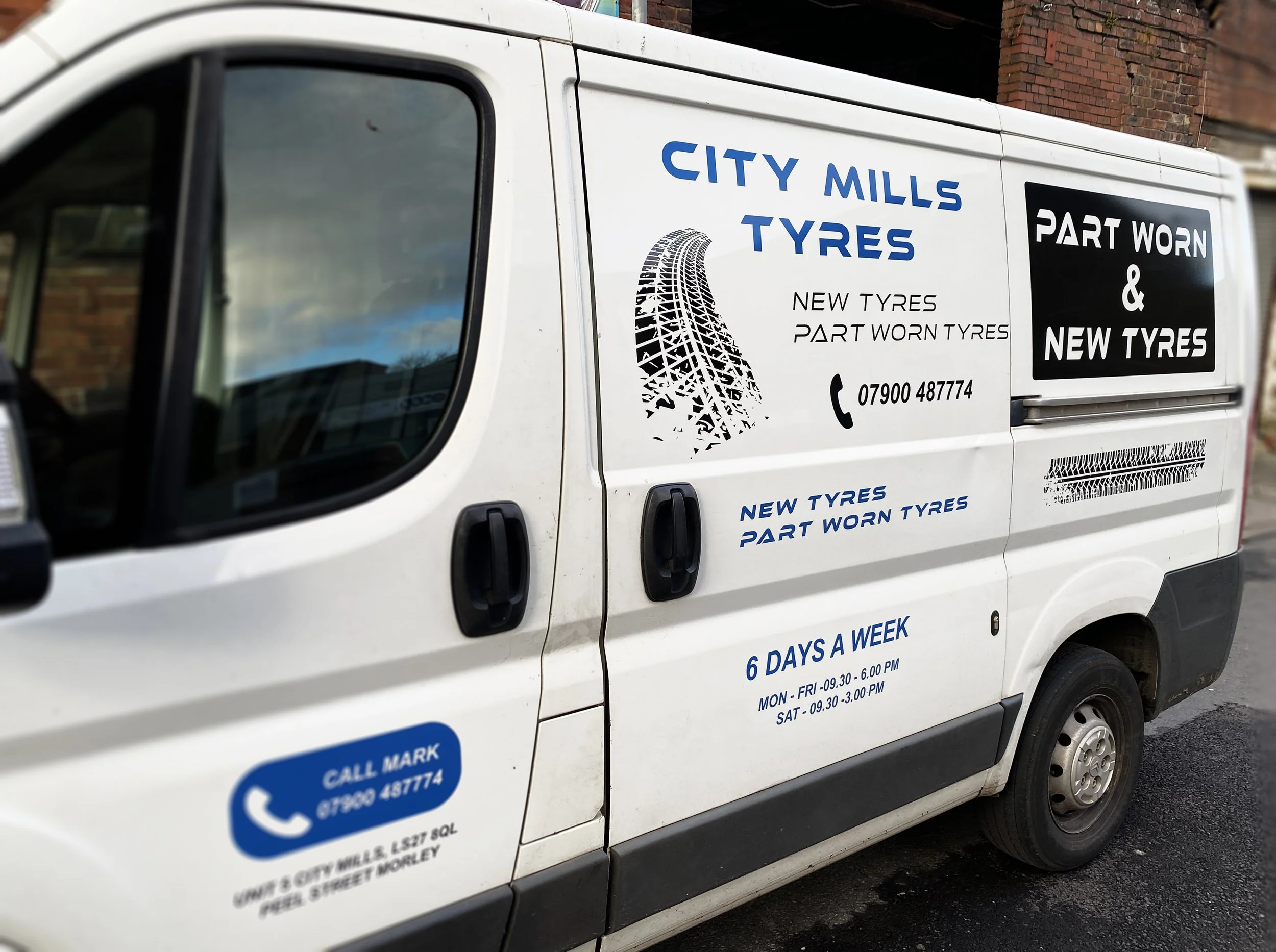 vehicle lettering photoshop.jpg