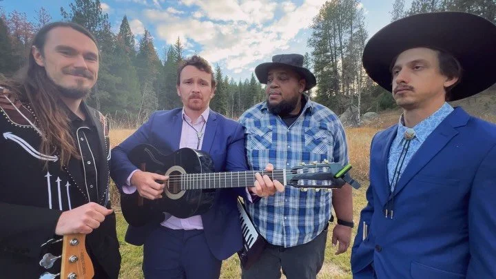 Ain&rsquo;t nothing quite like those Colorado Rocky Mountains🌟❤️🌺🌙 We can&rsquo;t help but be inspired by their breathtaking beauty🌟💝🌟💝🌟 Colorado bands converge @convergencestation station&hellip;. #bandlife #goodlife #ourlife