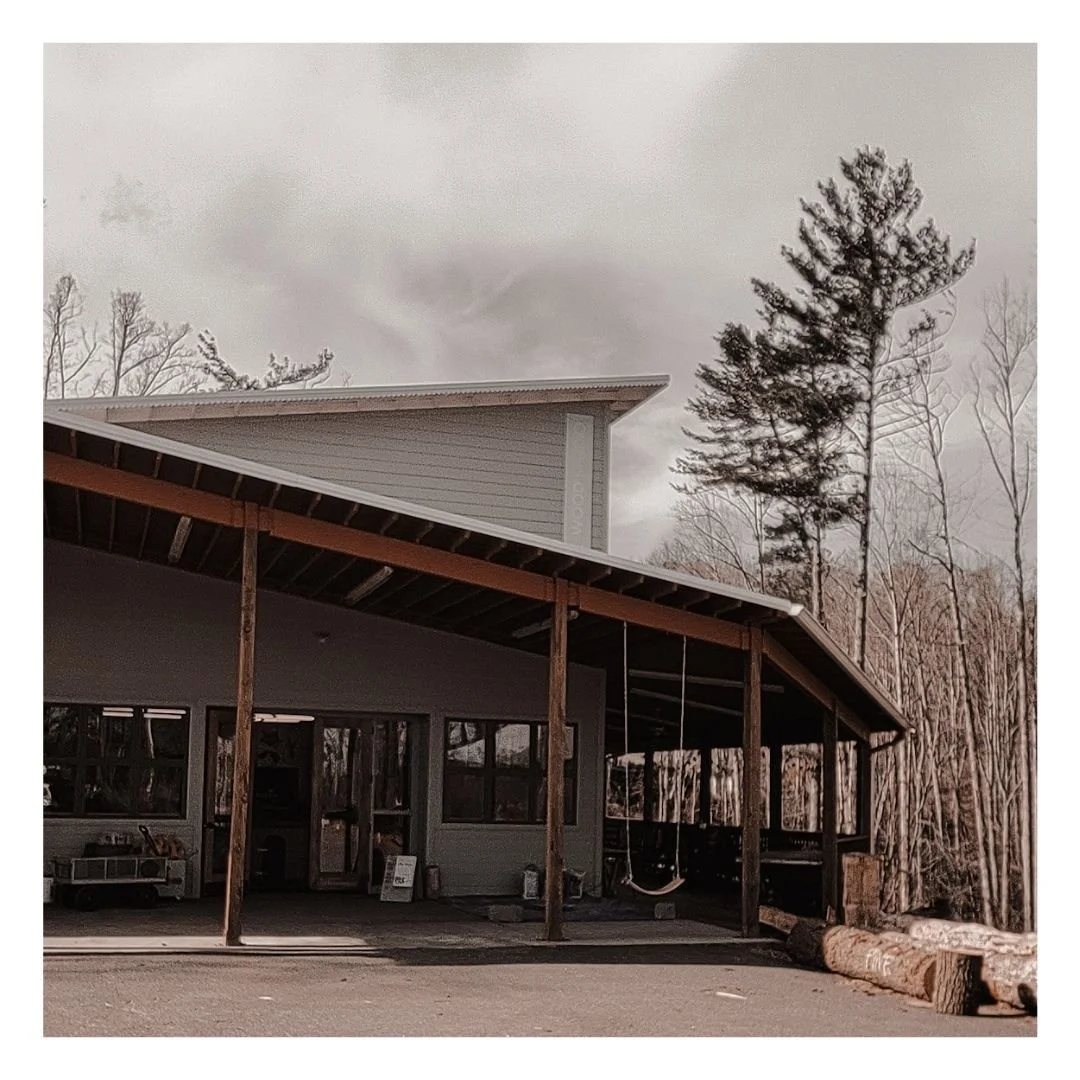 If you are looking for some beauty, a few moments of calm, a little inspiration, or just a place to take a pause, I invite you to follow me during my 2-month journey here at @penlandschool @penland_wood assisting my good friend @markmelonas @lukework