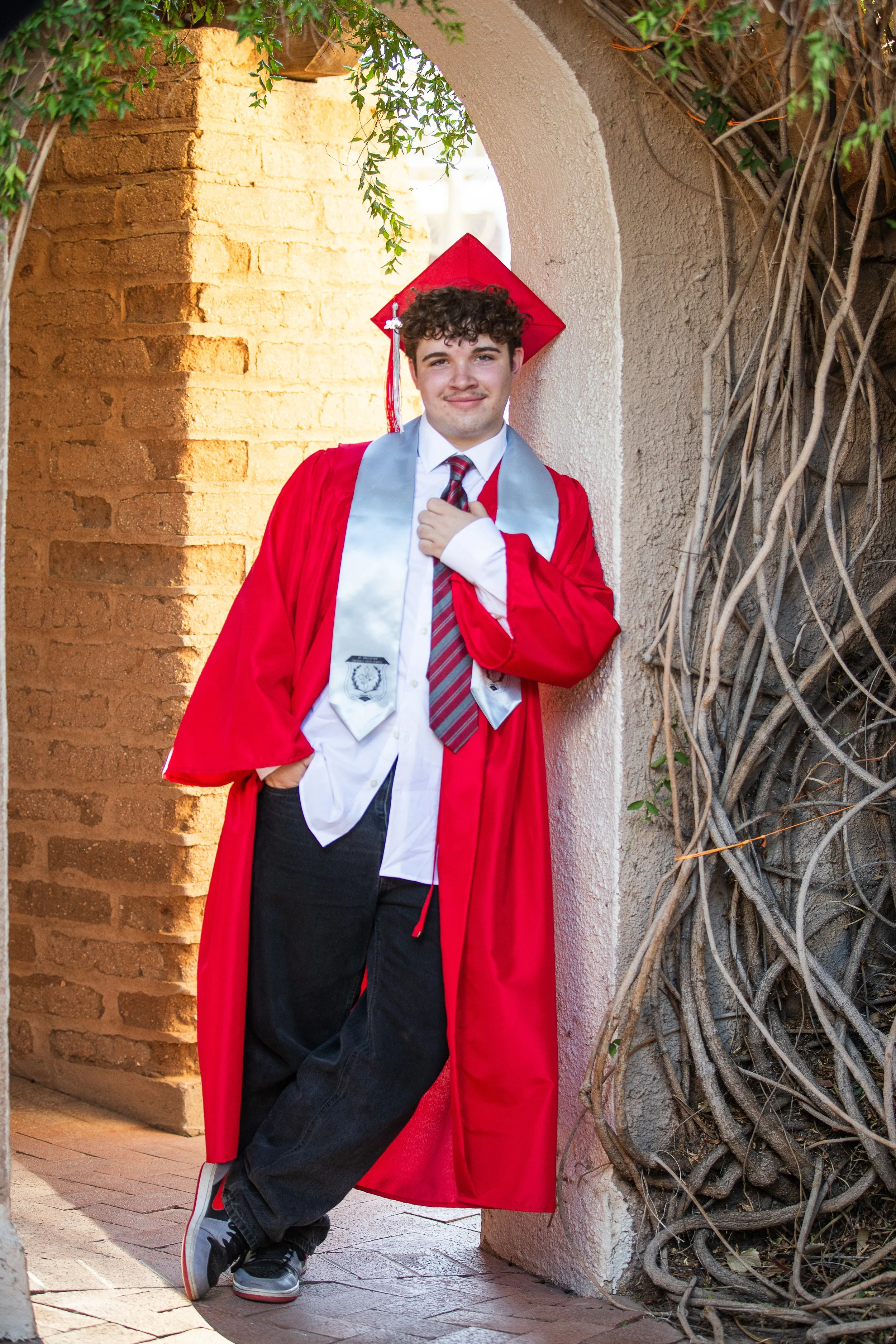 cap and gown senior photos