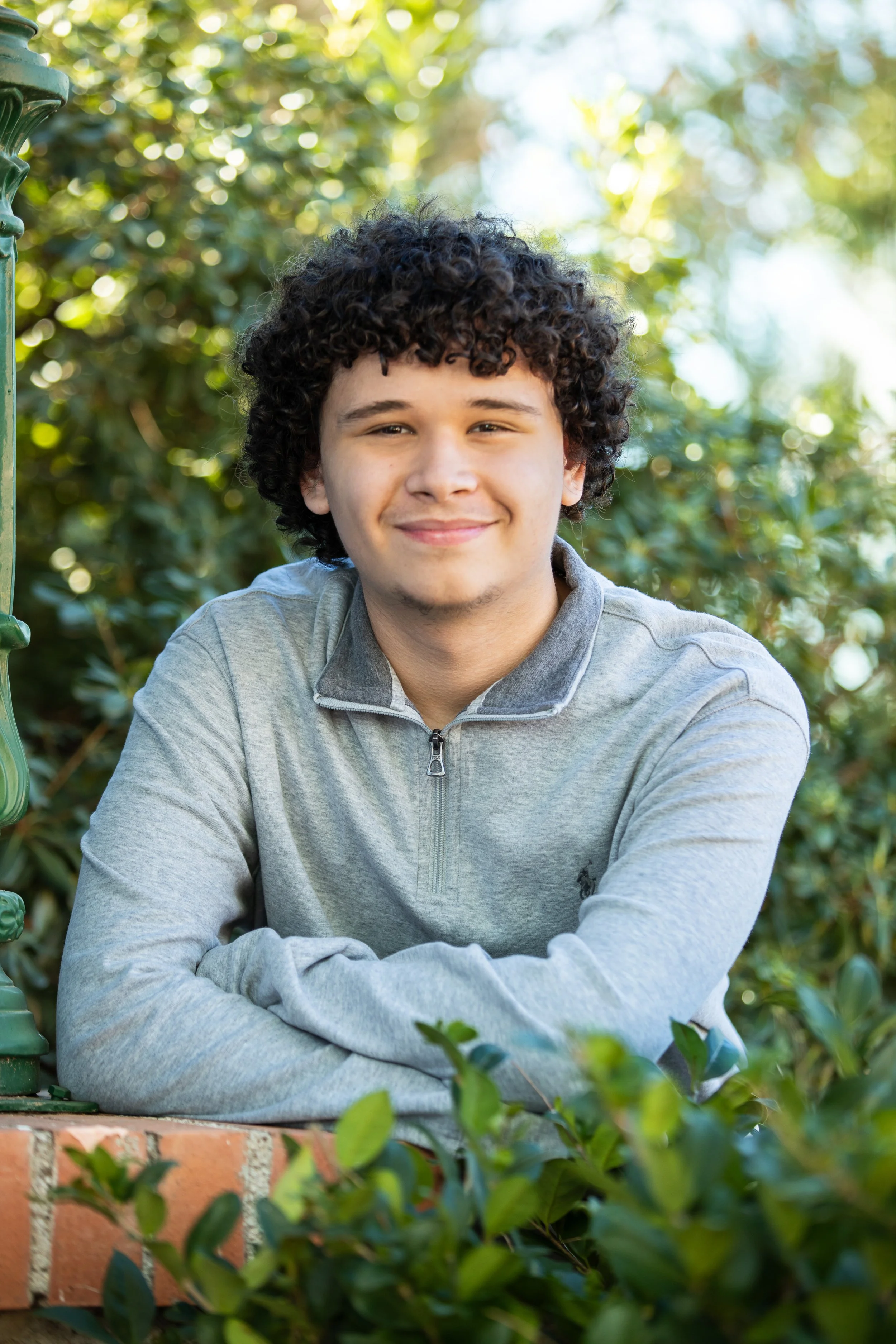 outdoor senior portraits