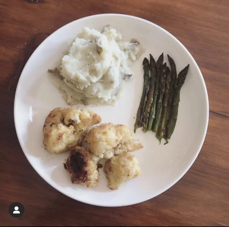 Fried Cauliflower & broccoli bits, served with asparagus, & garlic mashed potatoes. 
