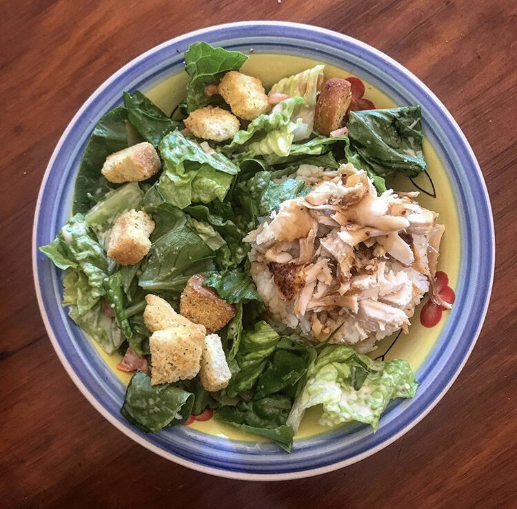  romain lettuce, croutons, white rice & chicken 