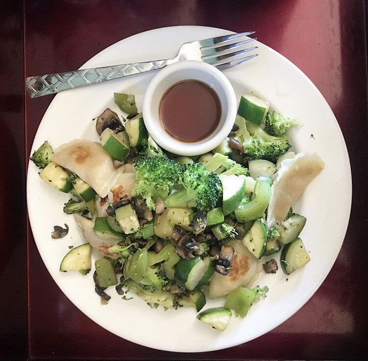 Tofu, Vegetable dumplings & mixed veggies (broccoli, zucchini, bell pepper, mushrooms)