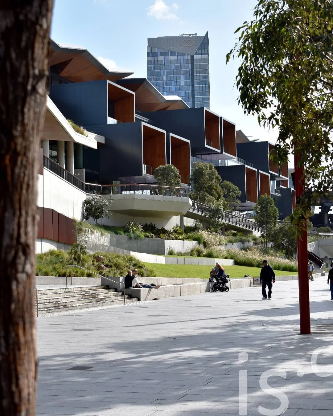 International Convention Centre (ICC) Sydney, Darling Harbour, NSW - &copy; Izzac Scott 2020

#sydneylife #cyclinglife #lifeontwowheels #localsightseeing #izzacscottcom