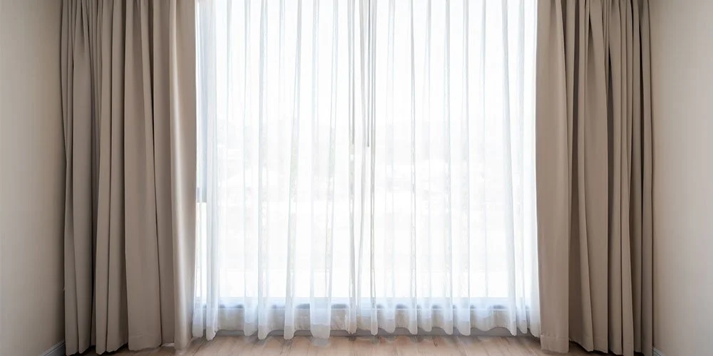 How Your Curtains Can Keep the Heat Out on Hot Summer Days (Practical Tips)