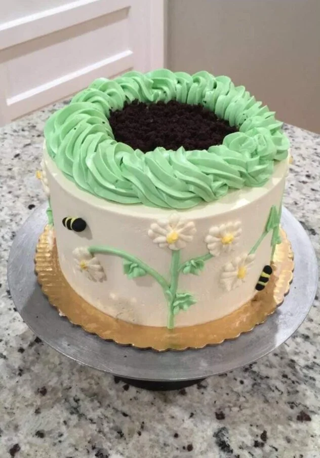Bee Garden Birthday Cake 