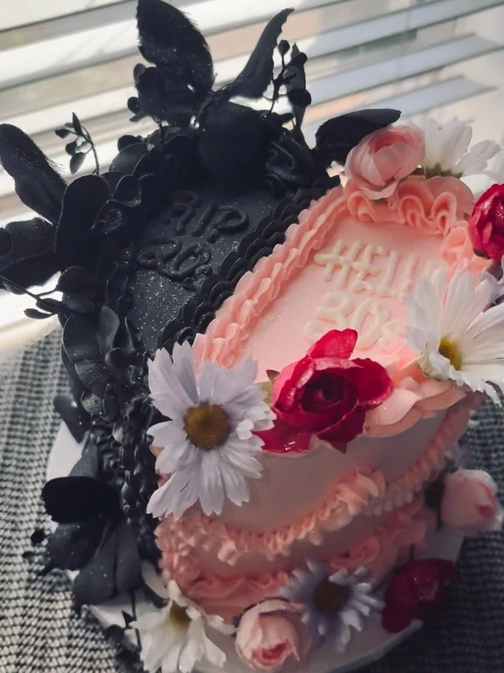 RIP 20s 🖤 HELLO 30s 🩷 sparkles, growth, and happiness