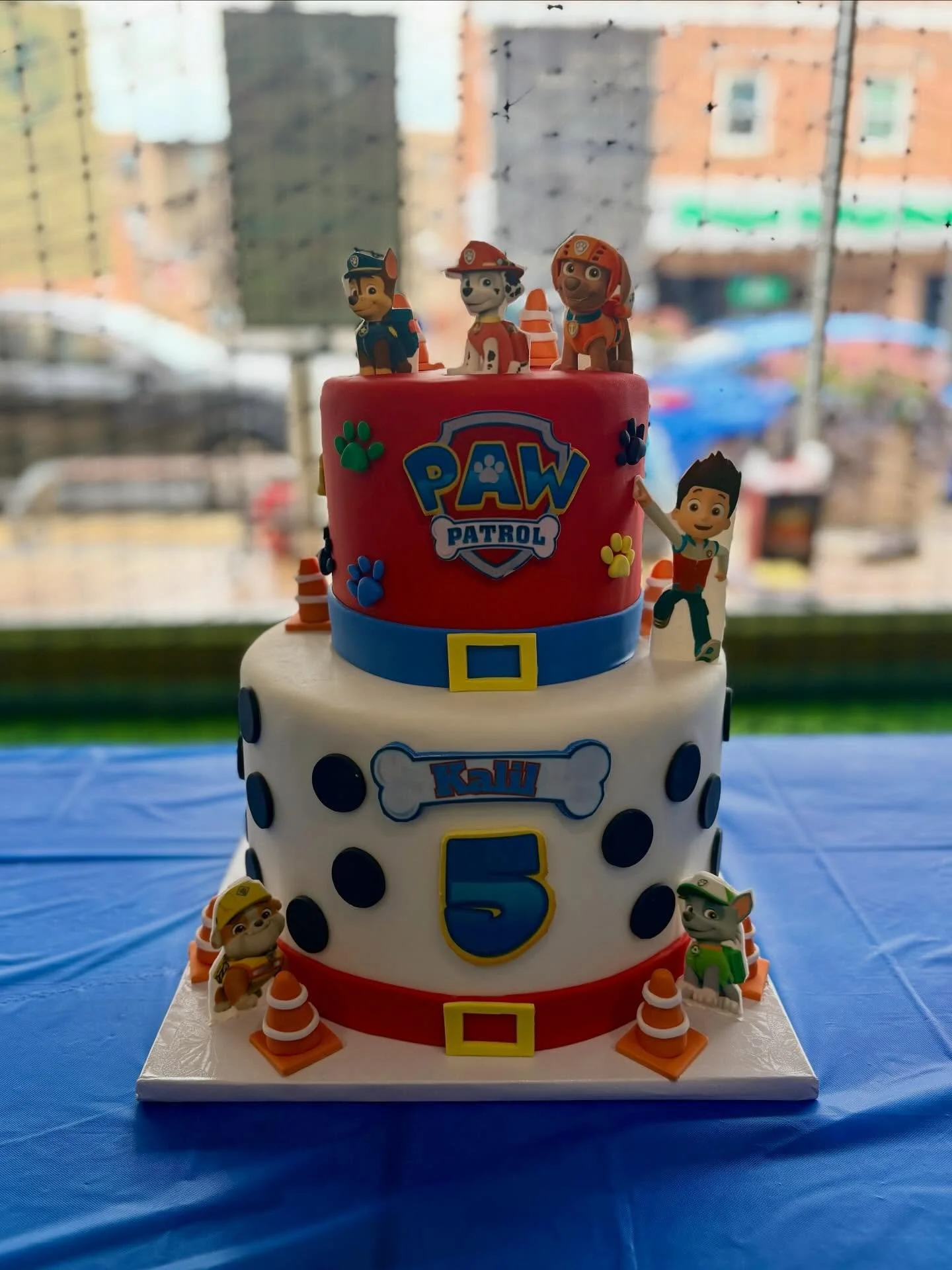Paw Patrol cake for a very cool kid! 🐾🐶
.
.
#pawpatrolcake #cakeschicago #cakesofinstagram #supportsmallbusiness #chicagobaker